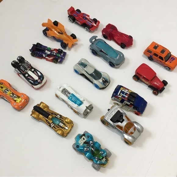 Mattel Vehicles Hot Wheels Diecast Car Lot of 15 Cars Vehicles - Picture 7 of 15